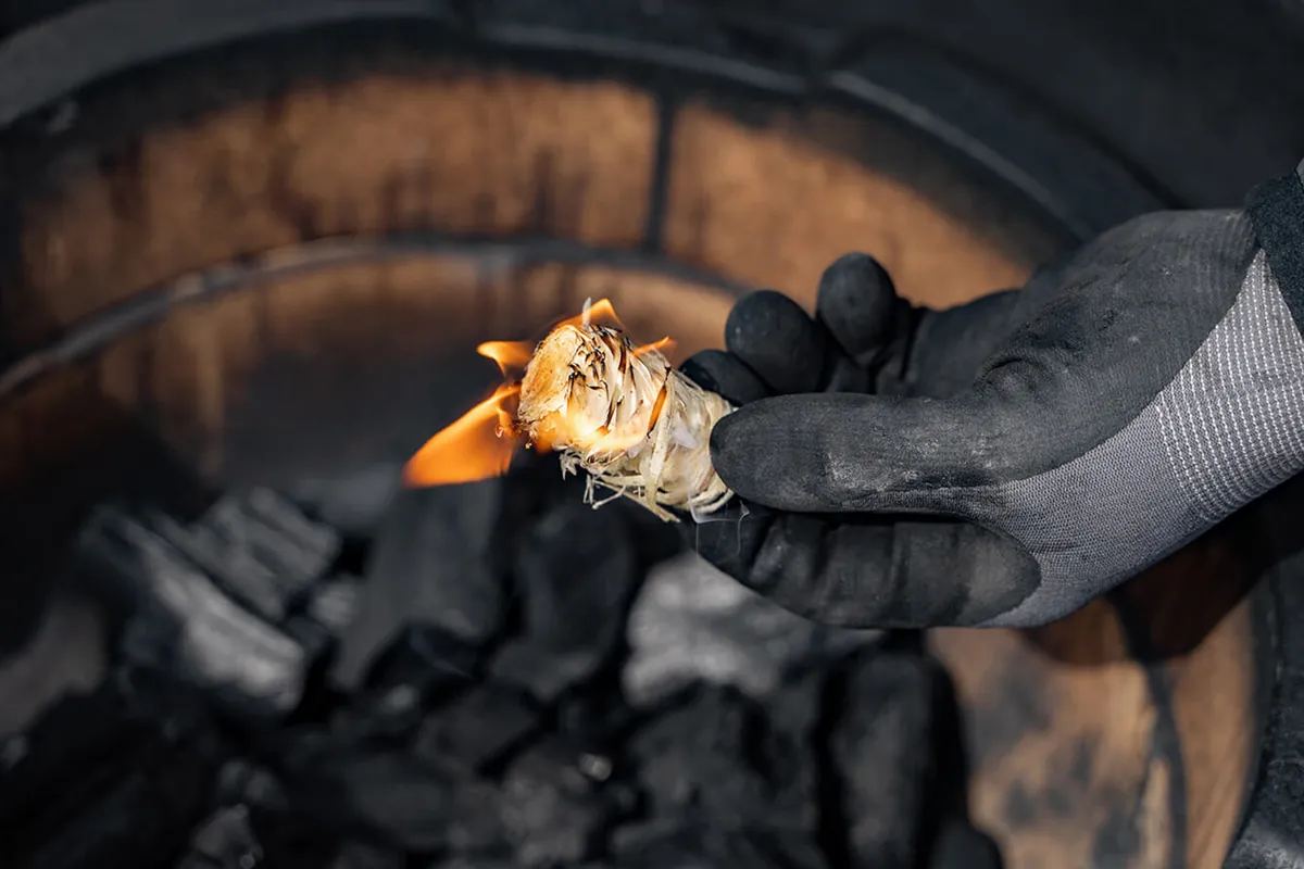 De beste methode om een barbecue aan te steken